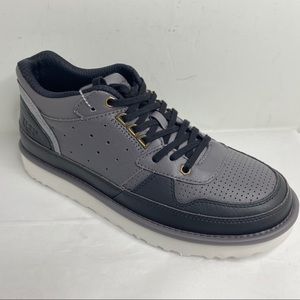 UGG highland men shoe size 10